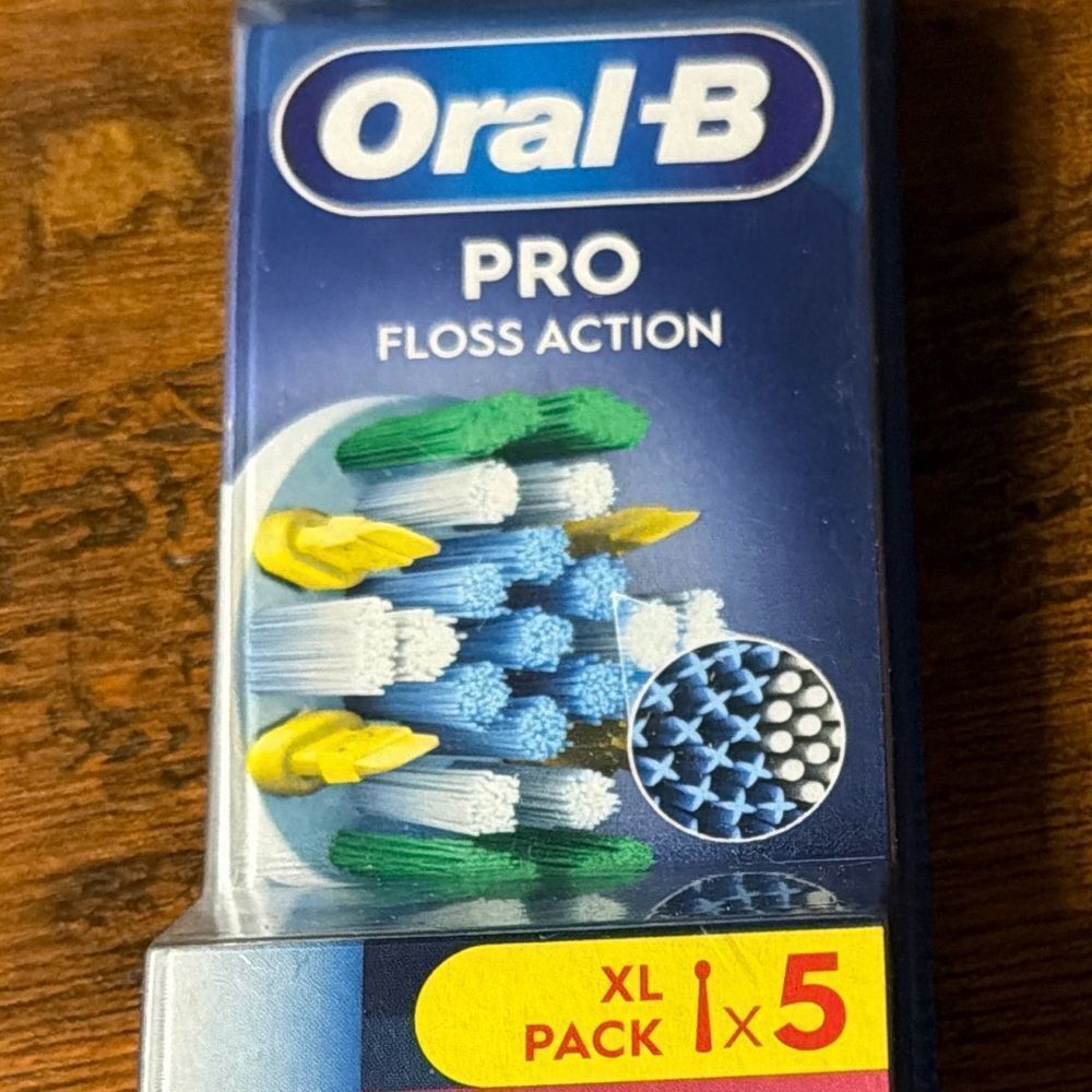 🪥 Oral-B Pro Floss Action Replacement Brush Heads – XL Pack (5 Count) – NEW - Picture 2 of 8
